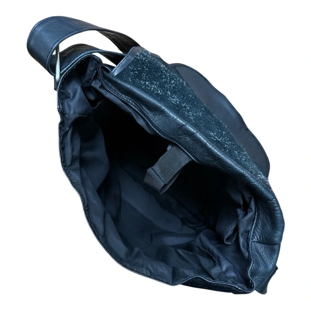 Source Unknown Black Messenger Bag with Silver Hardware